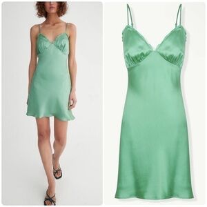 Hansel & Gretel Silk mini Amelia Dress in the color Sea Foam 💚 sz Medium